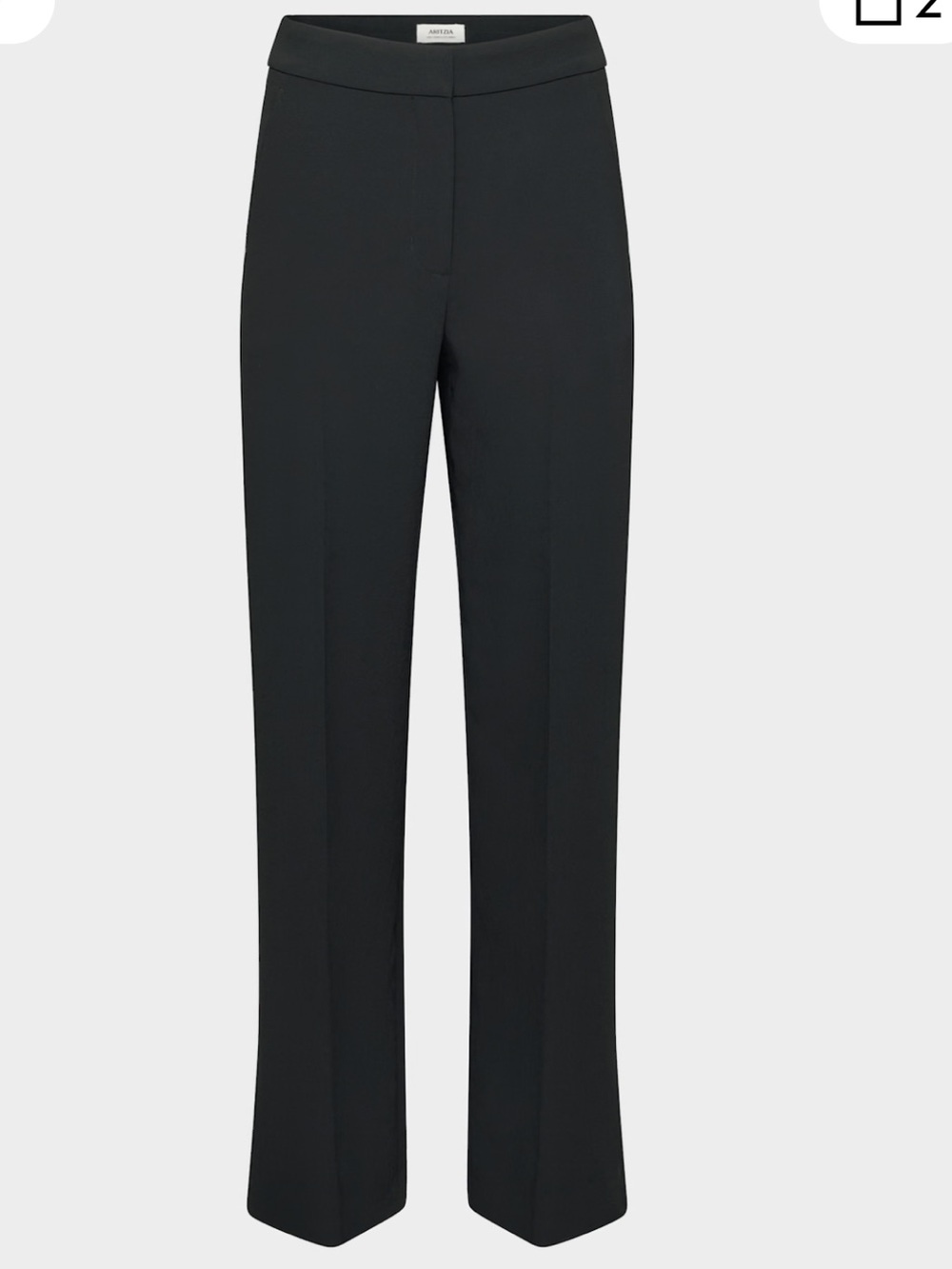 Aritzia Black Straight-Leg Crepe Trousers